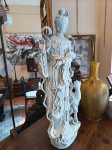 Figura in porcellana blanc de chine